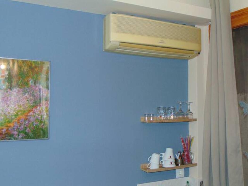 Central Mini & Full Renovated Studio @ Syntagma Атина Екстериор снимка